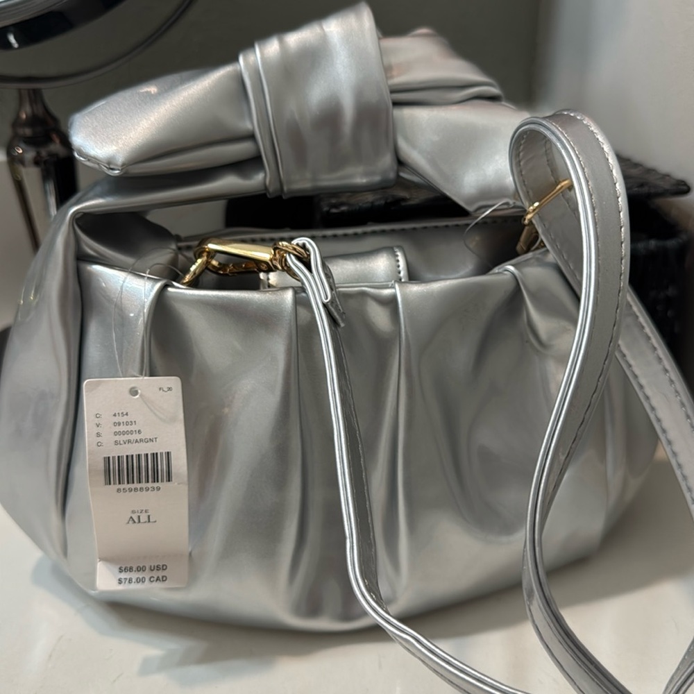 Clutch Patent Bow Bag